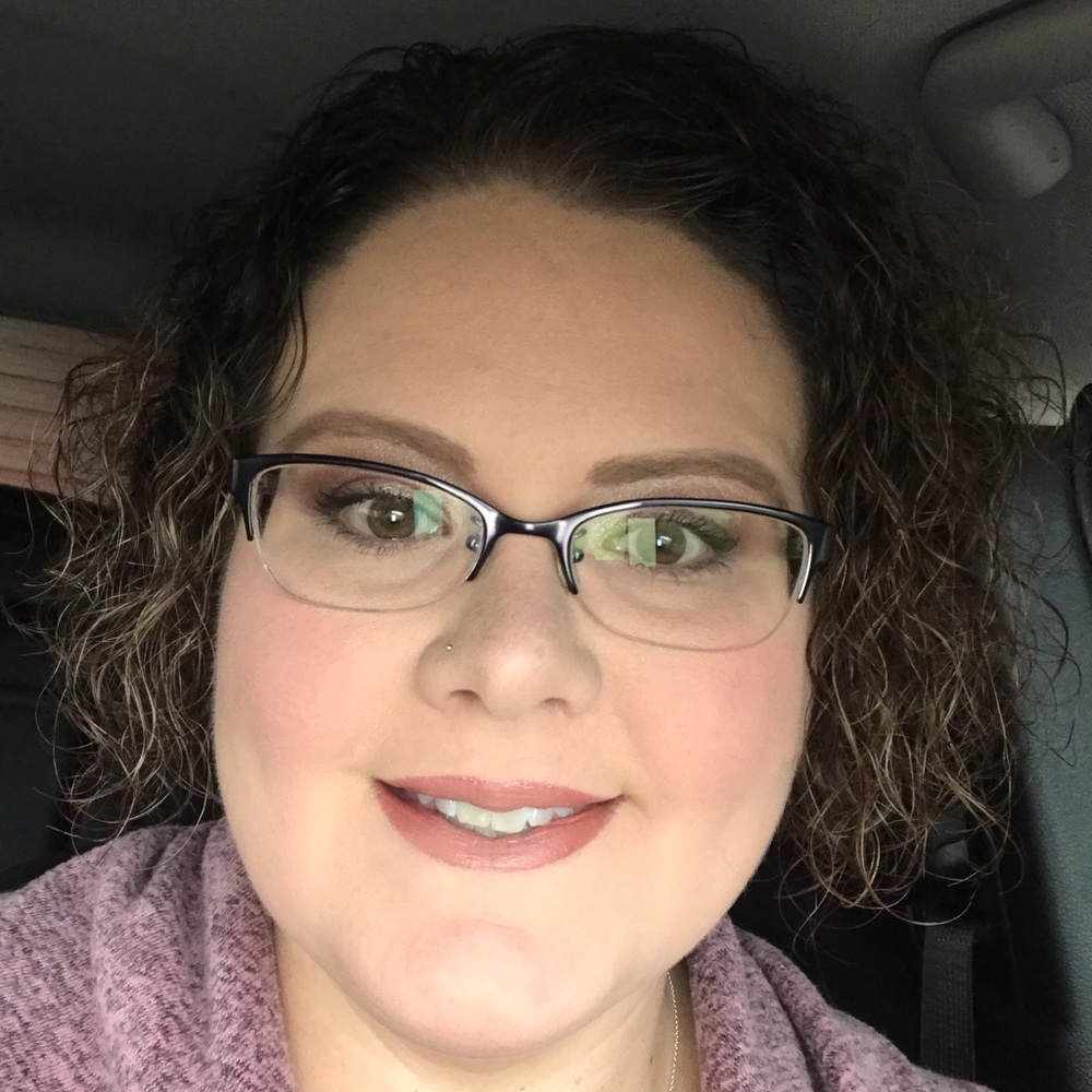 Meet your Posher, Ashley